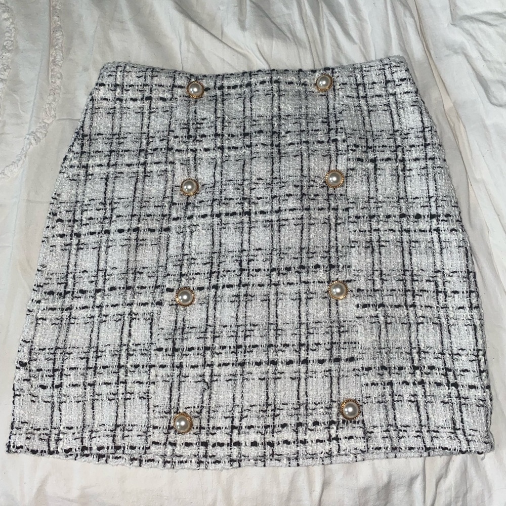 Double Button Plaid Tweed Skirt - Picture 2 of 4